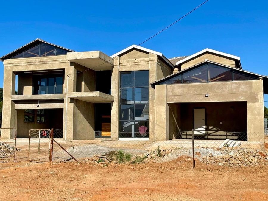 5 Bedroom Property for Sale in Rustenburg North West